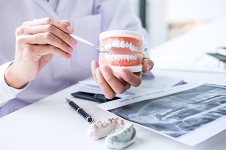 Mansfield Family Dentistry | Dentures, Emergency Treatment and Crowns